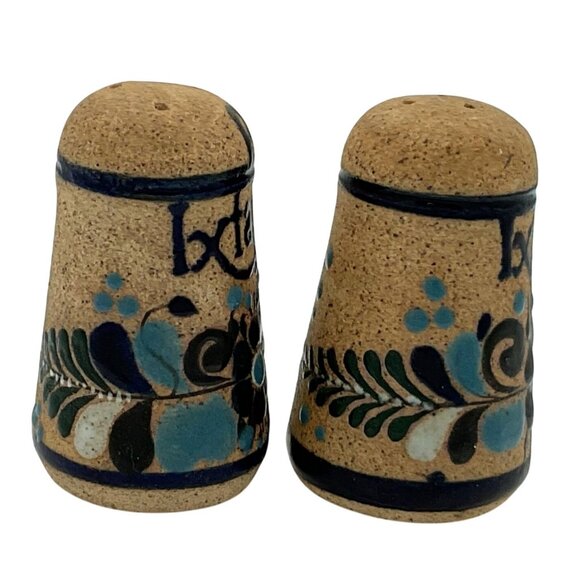 MEXICAN TONALA SALT & PEPPER SHAKERS NETZI CERAMIC BLUE PAINTED DESIGN - Picture 2 of 5